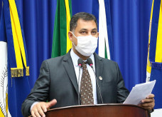 Foto – Valdenir Rodrigues/CMD Vereador Márcio Pudim quer explicações sobre contrato com empresa para serviços de limpeza na cidade