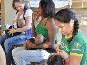 Amamentação será incentivada nos postos de saúde de Dourados durante vacinação de bebês – Assecom/arquivo