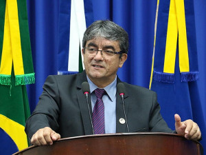 Foto – Valdenir Rodrigues Juscelino busca melhorar a segurança nas escolas públicas de Dourados
