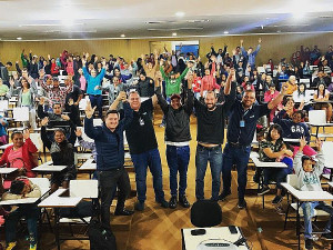 Primeiro seminário reunião moradores da Comunidade Vitória (Foto: Redes Sociais)