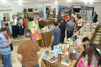 LEGENDA: No ano passado, feira atraiu público com obras locais e regionais apresentadas por autoresFOTO: Arquivo/Valdenir Rodrigues CMD