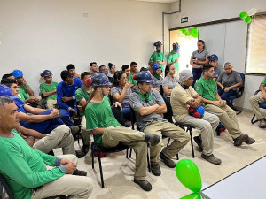 Colaboradores participaram de palestra e puderam atualizar esquema vacinal (Foto: Assecom)