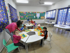 Mais de 27 mil alunos voltam ás salas de aula nesta terça-feira na Rede Municipal de Ensino de Dourados – A.Frota