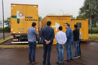 Caminhão baú pode ser utilizado em outras funções durante o período de atendimento (Foto: Rodrigo Pirola)