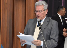 A solenidade foi proposta pelo deputado estadual Roberto Hashioka