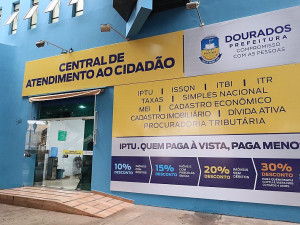 Central de Atendimento ao Cidadão pode atender contribuintes que queiram parcelar débitos municipais (Foto: Rodrigo Pirola/Prefeitura de Dourados)