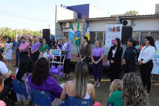 Lançamento do Agosto Lilás aconteceu no Centro Viva Mulher, na Vila Mary (Foto: Rodrigo Pirola/Prefeitura de Dourados)