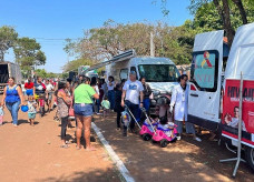Moradores da região tiveram diversos serviços à disposição (Foto: Rogério Vidmantas/Prefeitura de Dourados)