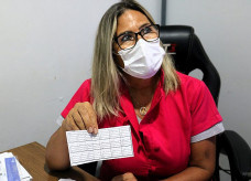 Tânia Martins atua como técnica de enfermagem na UBS Seleta (Foto: Divulgação/Coren)