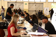 Mutirão de atendimento do trabalhador começou na segunda-feira e vai até hoje