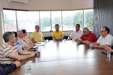 Foto: A. Frota Mesmo com ponto facultativo, o prefeito Marçal Filho reuniu o secretariado para discutir ações do início de governo em Dourados