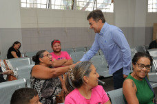 Prefeito Marçal Filho conversou com usuários e acompanhou sobre os serviços prestados pela Unidade de Saúde do Jardim Maracanã. Foto: A. Frota