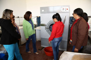 Lavanderia Comunitária do Cachoeirinha  recebe secadora de roupa industrial