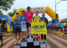 Pódio da categoria masculino com o atleta de Caarapó como o grande vencedor
