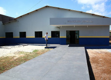 Prefeita visita obra da segunda unidade do Conselho Tutelar