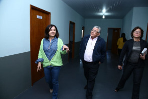 Prefeita visita obra da segunda  unidade do Conselho Tutelar