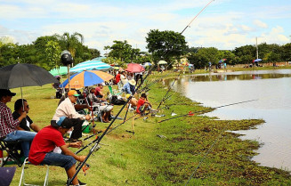 Pesca está liberada nesta quinta-feira das 7h às 17h no lago do parque Antenor Martins – Foto: A. Frota