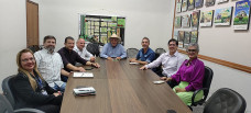 Antônio Freire participa de encontro no Sindicato Rural para definir palestra que vai abordar a Rota Bioceânica- Crédito: Divulgação/ Assecom