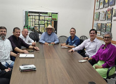 Antônio Freire participa de encontro no Sindicato Rural para definir palestra que vai abordar a Rota Bioceânica- Crédito: Divulgação/ Assecom