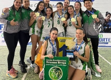Equipe de basquete feminino da Escola Erasmo Braga vai representar o MS nos Jogos Escolares Brasileiros. Divulgação/Setesc