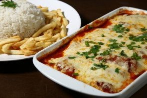 5° FESTIVAL GASTRONÔMICO  Pratos a la carte têm variedades em carnes e peixes