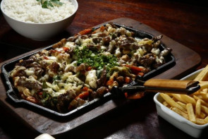 5° FESTIVAL GASTRONÔMICO  Pratos a la carte têm variedades em carnes e peixes