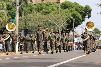 Efetivo da 4ª Brigada de Cavalaria Mecanizada encantou o público durante o desfile de 7 de Setembro na manhã deste domingo– Fotos- A. Frota