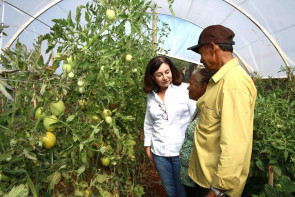 Prefeita exalta parcerias e trabalho  na entrega de benefícios a agricultores