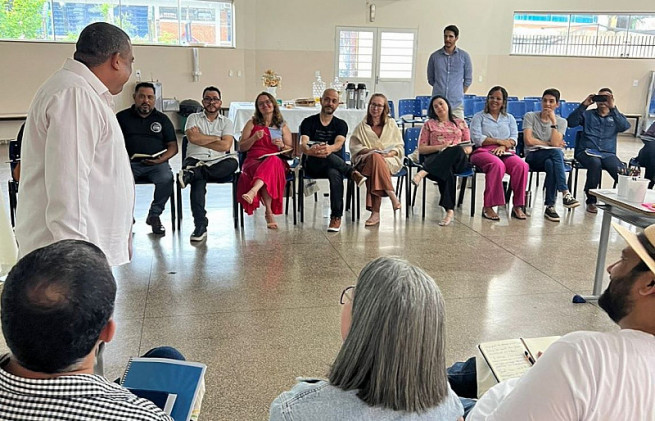 Prefeitura inicia jornada formativa do Programa Lampiar voltado aos profissionais da Educação