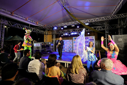 Apresentações culturais marcaram a noite de assinatura da ordem de serviço para as obras de reforma e revitalização do Teatro Municipal de Dourados. Fotos: A. Frota