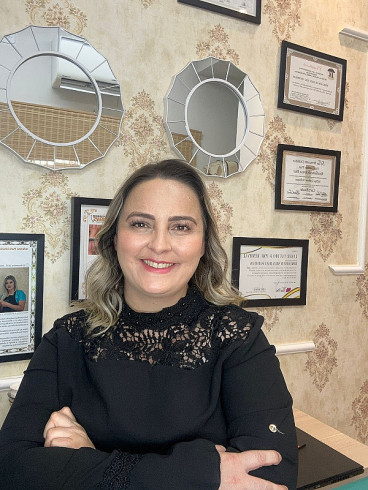 Studio Rose Dias lança promoção especial de micropigmentação neste mês de março