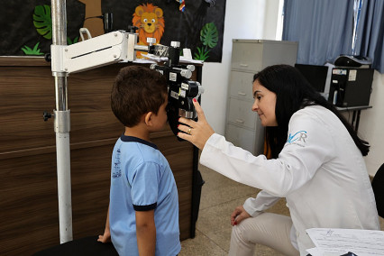 Prefeitura de Dourados é parceira de programa que vai garantir óculos de grau gratuito à crianças