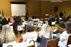 Realizado pela Prefeitura de Dourados por meio da Secretaria de Educação, encontro ocorreu no auditório da Prefeitura