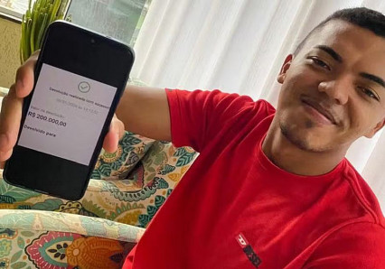 O empresário que contratou Leandro, o jovem que devolveu Pix de 200 mil enviado por engano, no mês passado, tem empresa em Goiânia. – Foto: arquivo pessoal