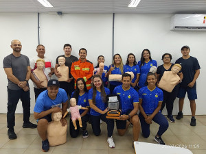 Profissionais receberam instruções teóricas e práticas para prevenção em saúde pública- Foto: Assecom