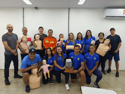 Profissionais receberam instruções teóricas e práticas para prevenção em saúde pública- Foto: Assecom