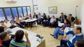 Prefeita descarta possibilidade de  reajuste reivindicado pelos professores